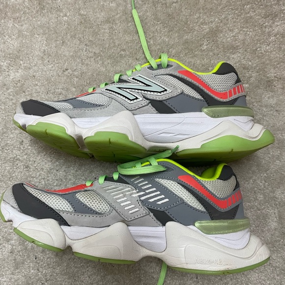 New Balance Other - New Balance 9060